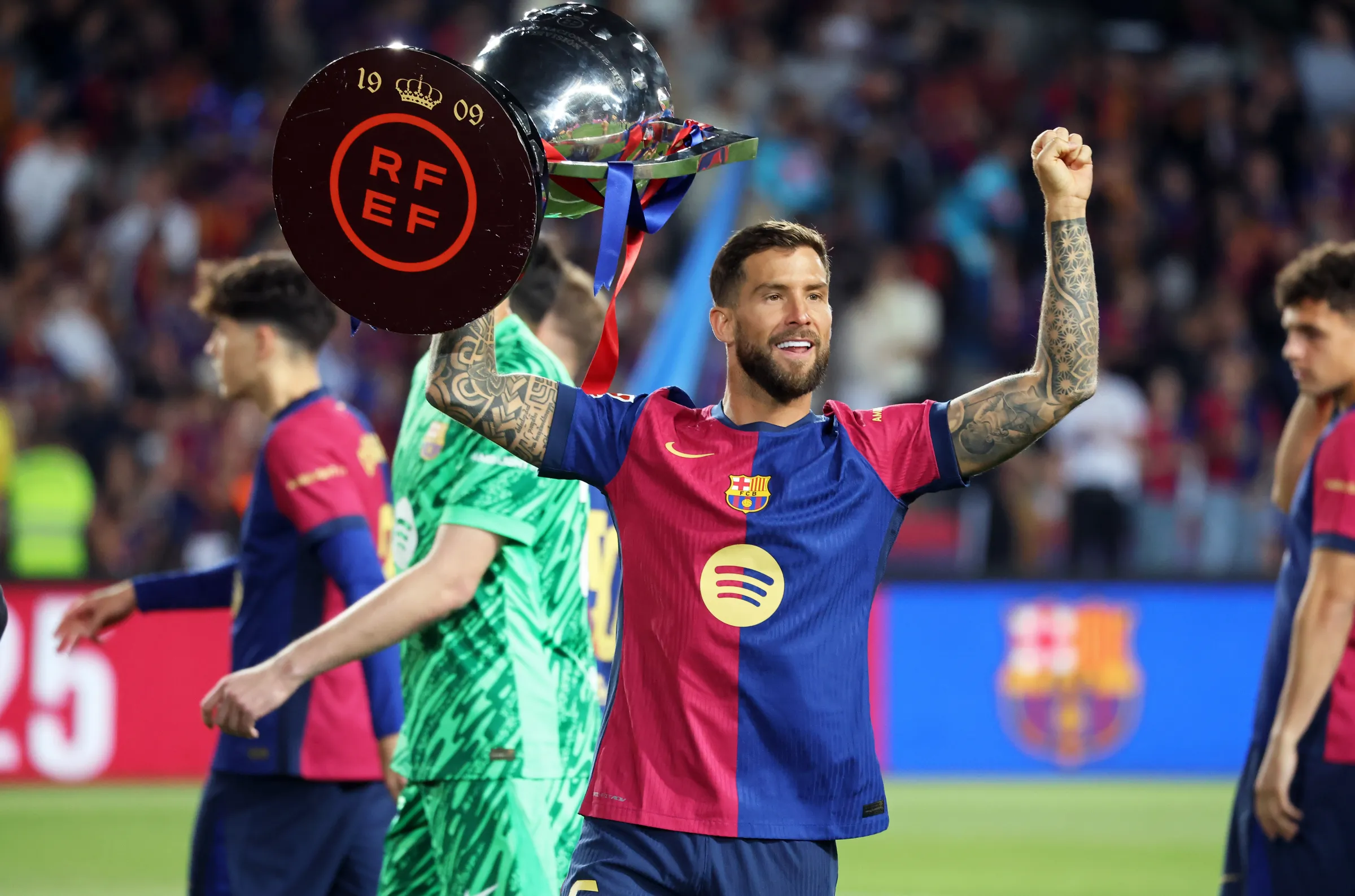 Barcelona defender Inigo Martinez set to go to Al Nassr on a free transfer