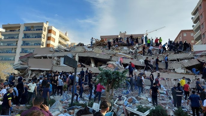 Magnitude 6.1 earthquake strikes Turkey, causing buildings to collapse