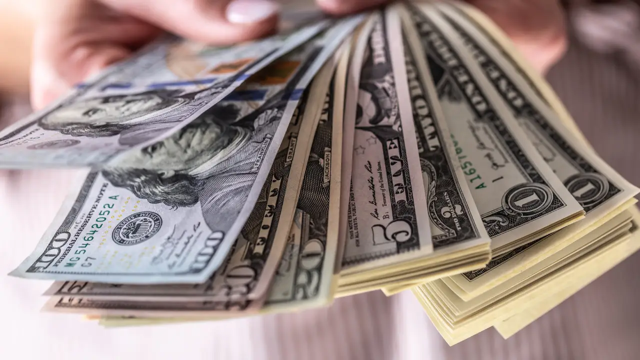 How to Make Money Fast in 2025: 6 Easy Options