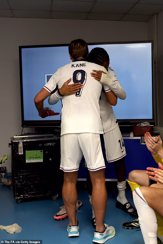 Harry Kane Presents Legacy Cap to Djed Spence After England Debut
