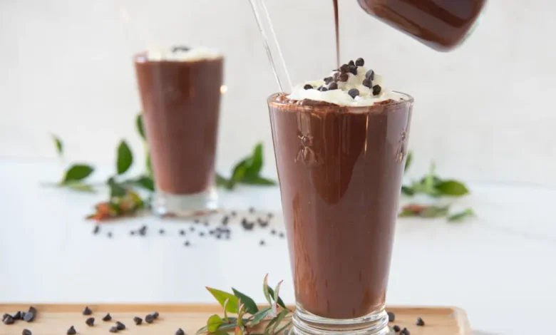 How To Make a Chocolate Smoothie: Step-by-Step