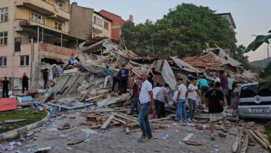Magnitude 6.1 earthquake strikes Turkey, causing buildings to collapse
